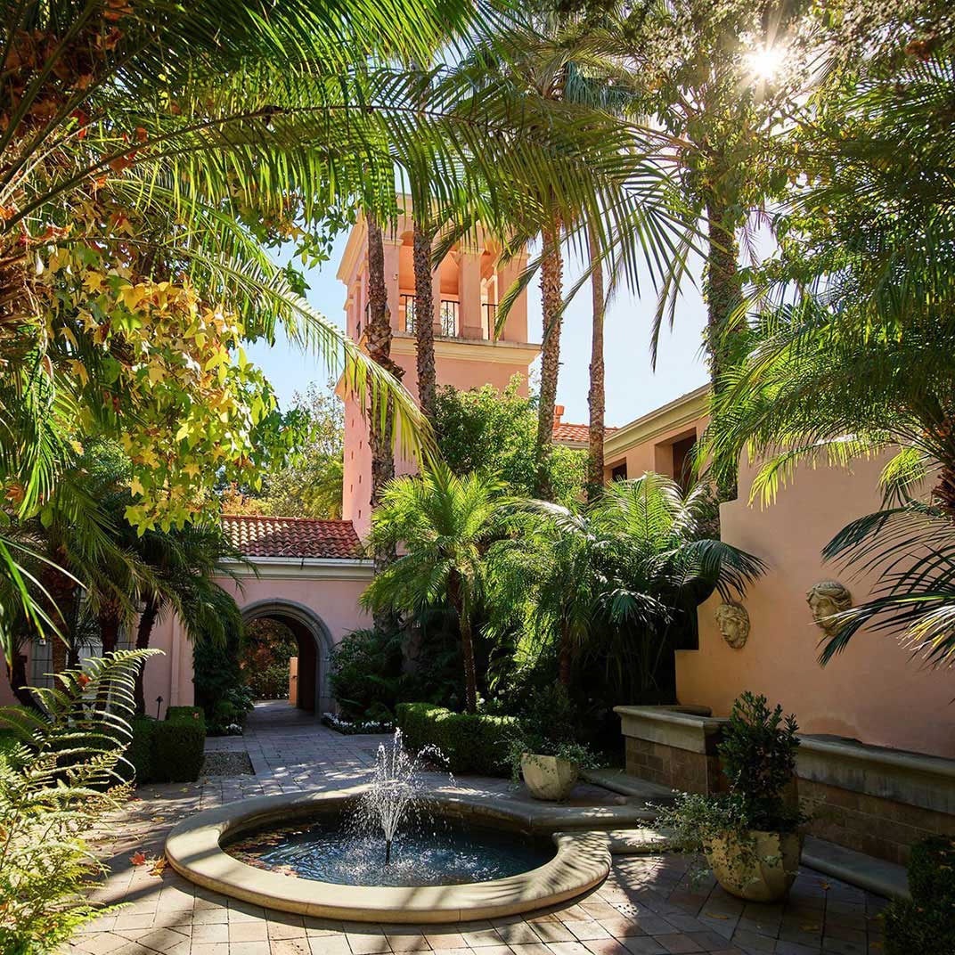 The lush landscape at the Hotel Bel-Air. © Hotel Bel-Air