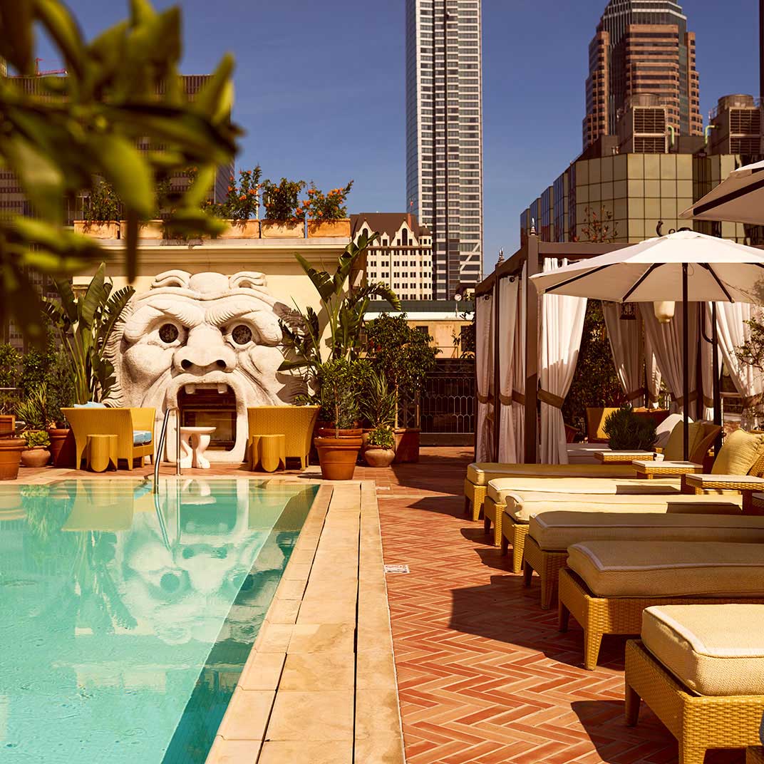 Hotel Per La remakes the site of a historic bank building in Downtown L.A. © Hotel Per La