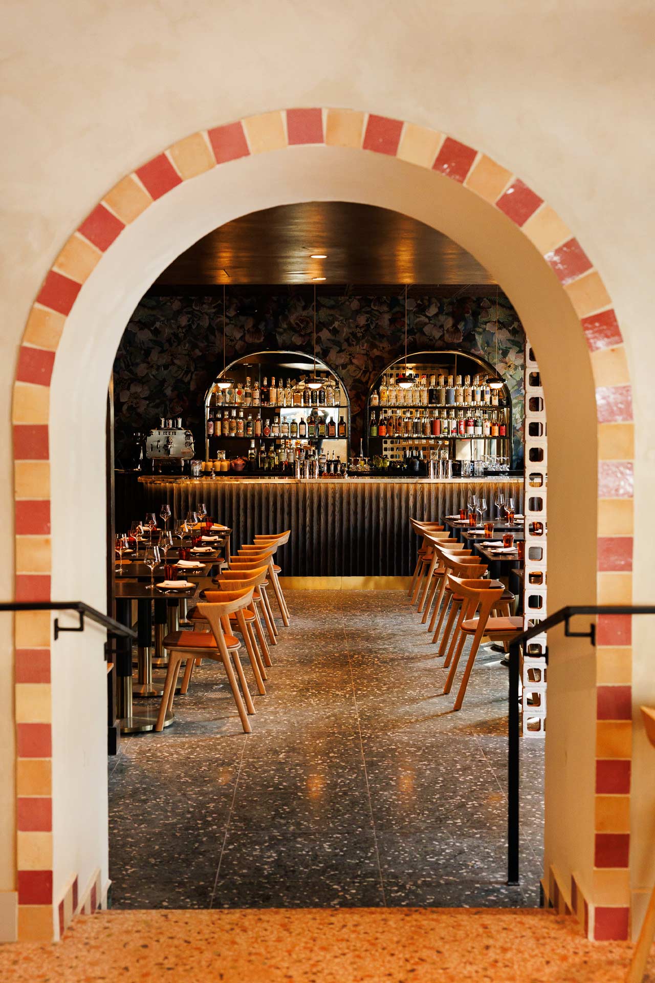 Maria Isabel's inviting dining room and bar. © Isabel Baer/Maria Isabel