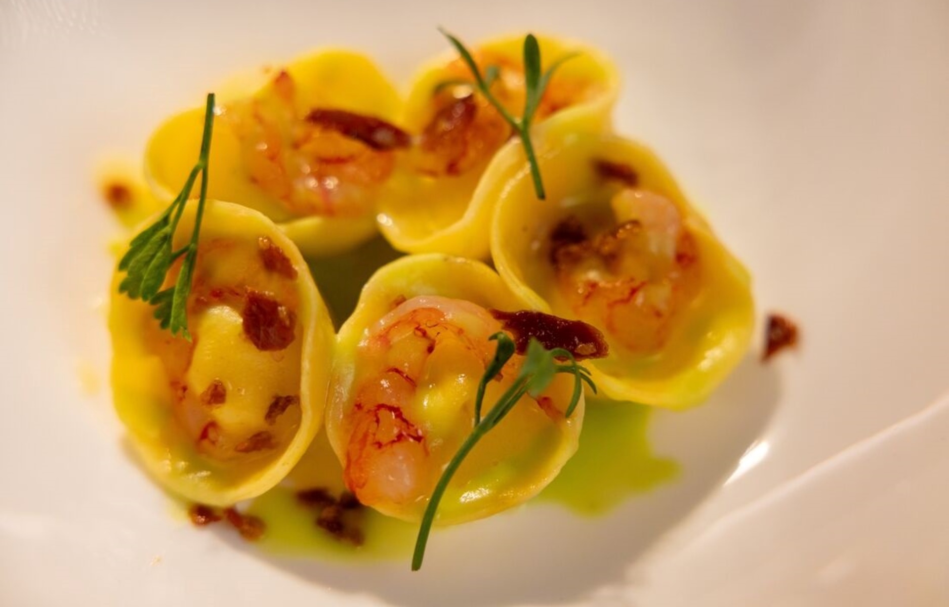 Tortelli ripieni e crostacei. © Lisander